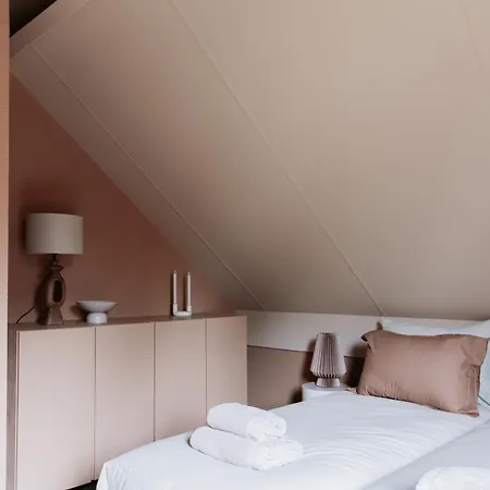 Nordic Zen Wellness Met Hottub & Sauna