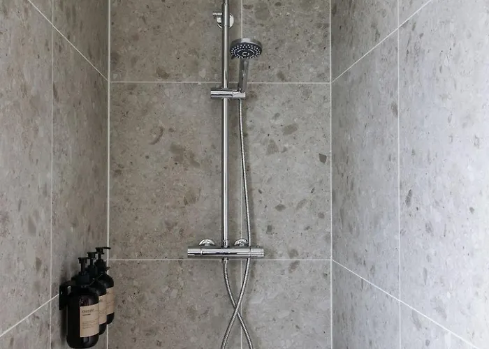 Nordic Zen Wellness Met Hottub & Sauna *