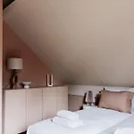 Nordic Zen Wellness Met Hottub & Sauna