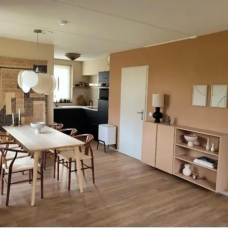 Nordic Zen Wellness Met Hottub & Sauna Nyaraló